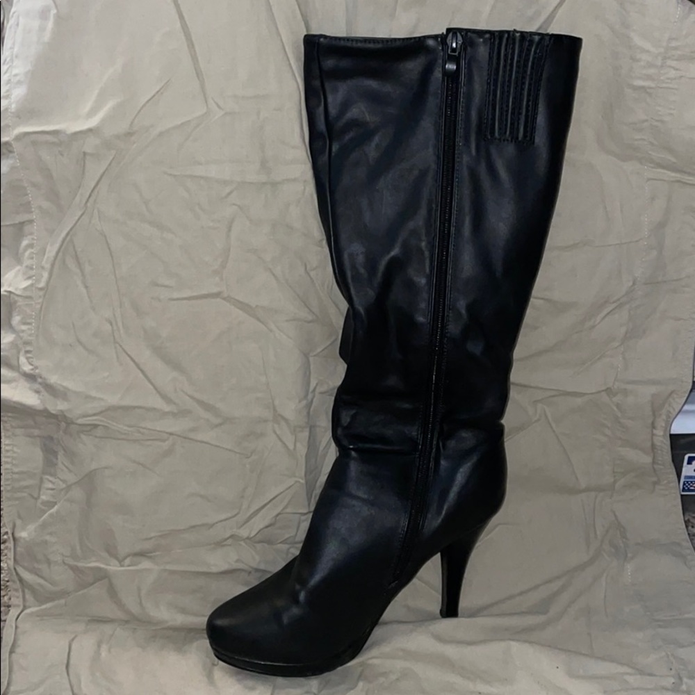 Black boots heels